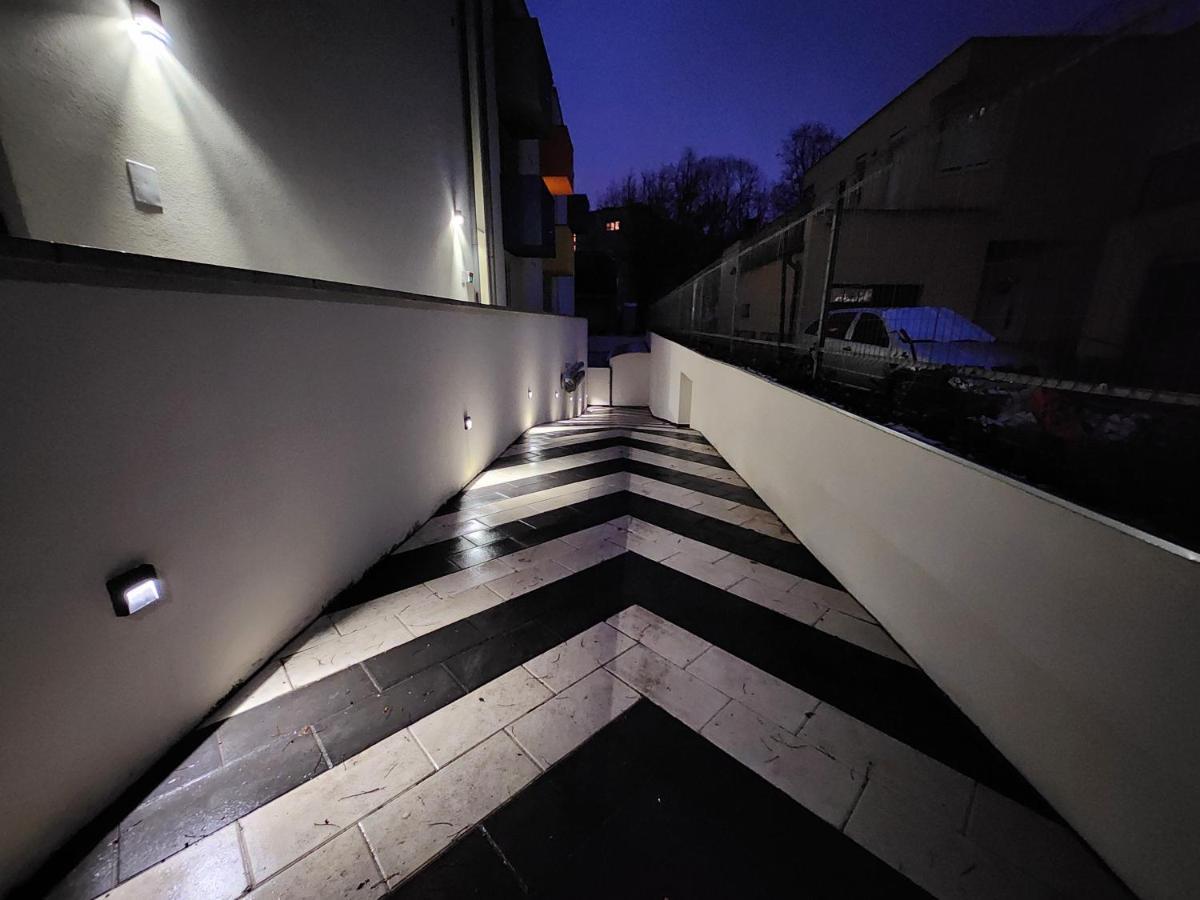 Apartman 18 Aparthotel Debrecen Exterior photo
