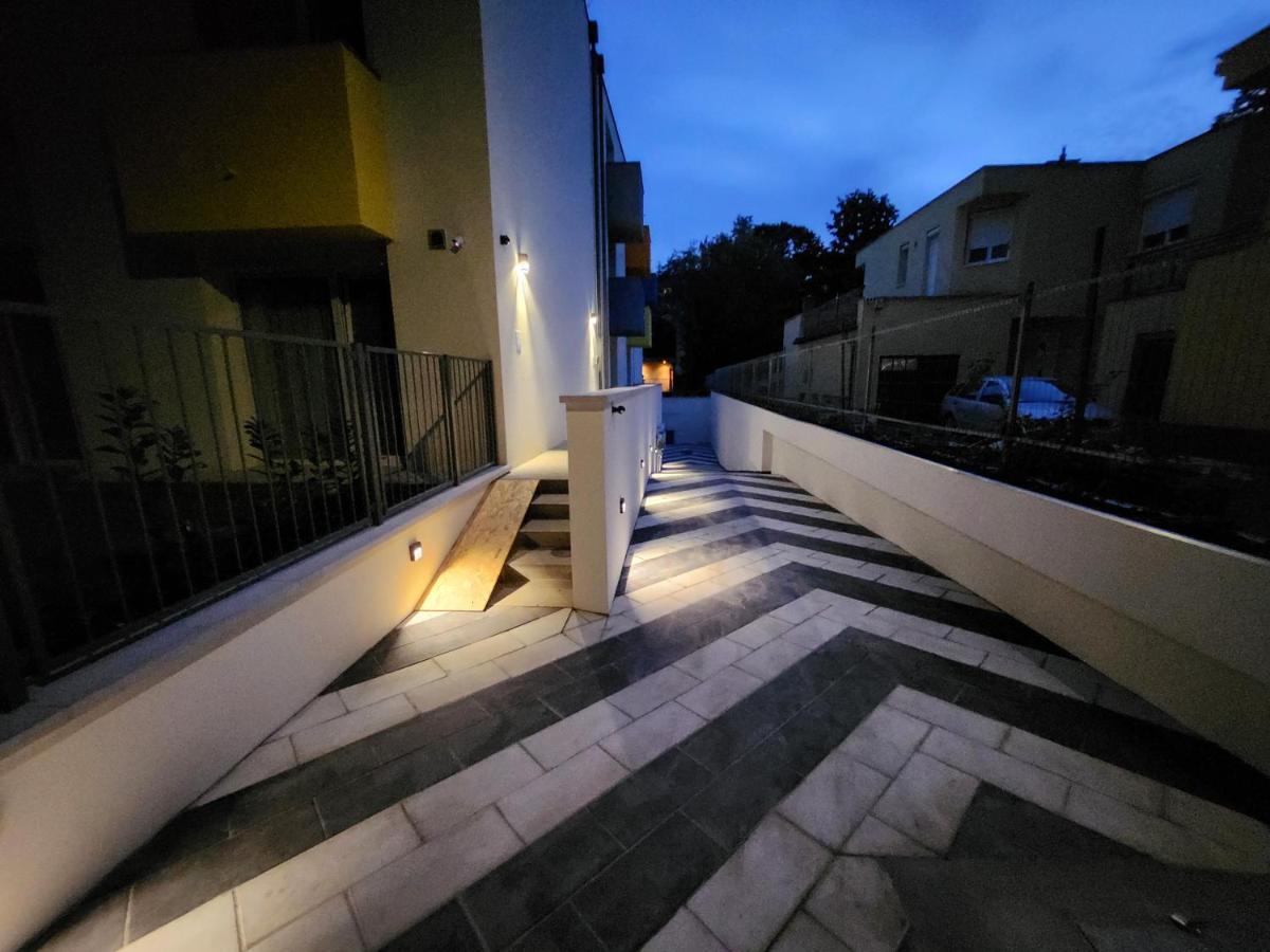 Apartman 18 Aparthotel Debrecen Exterior photo